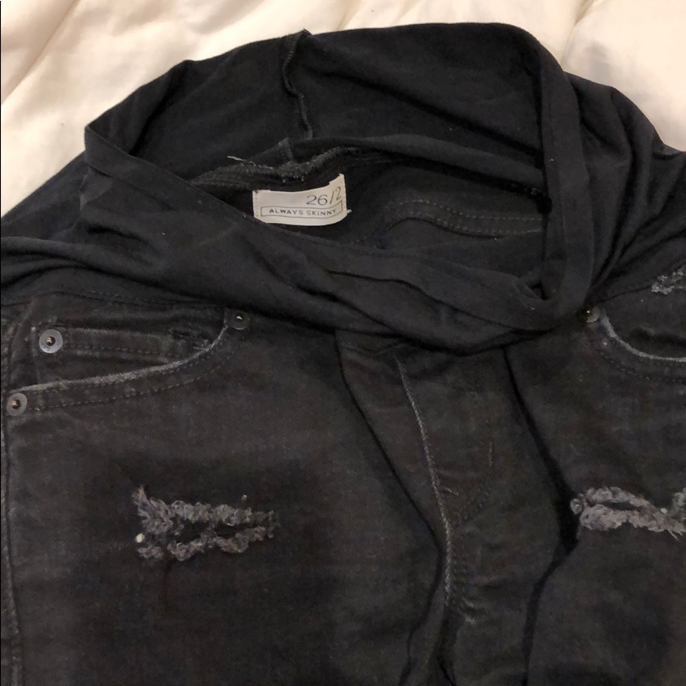 GAP black skinnies with aesthetic rip